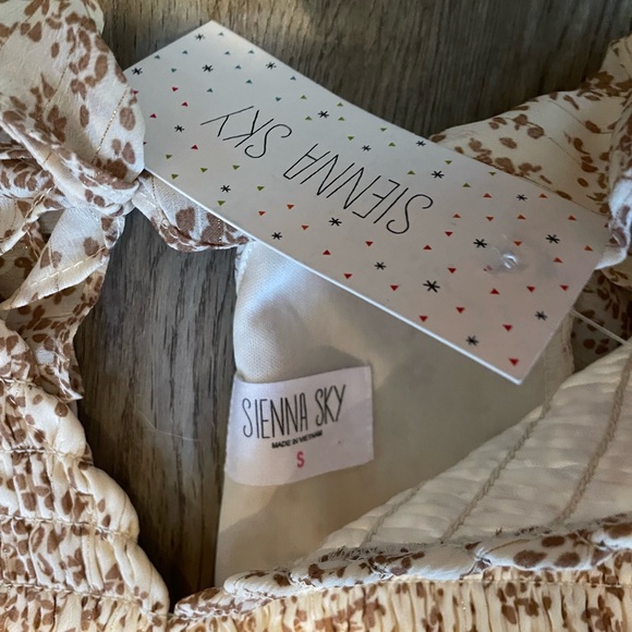 Floral Mini Dress - Picture 4 of 4